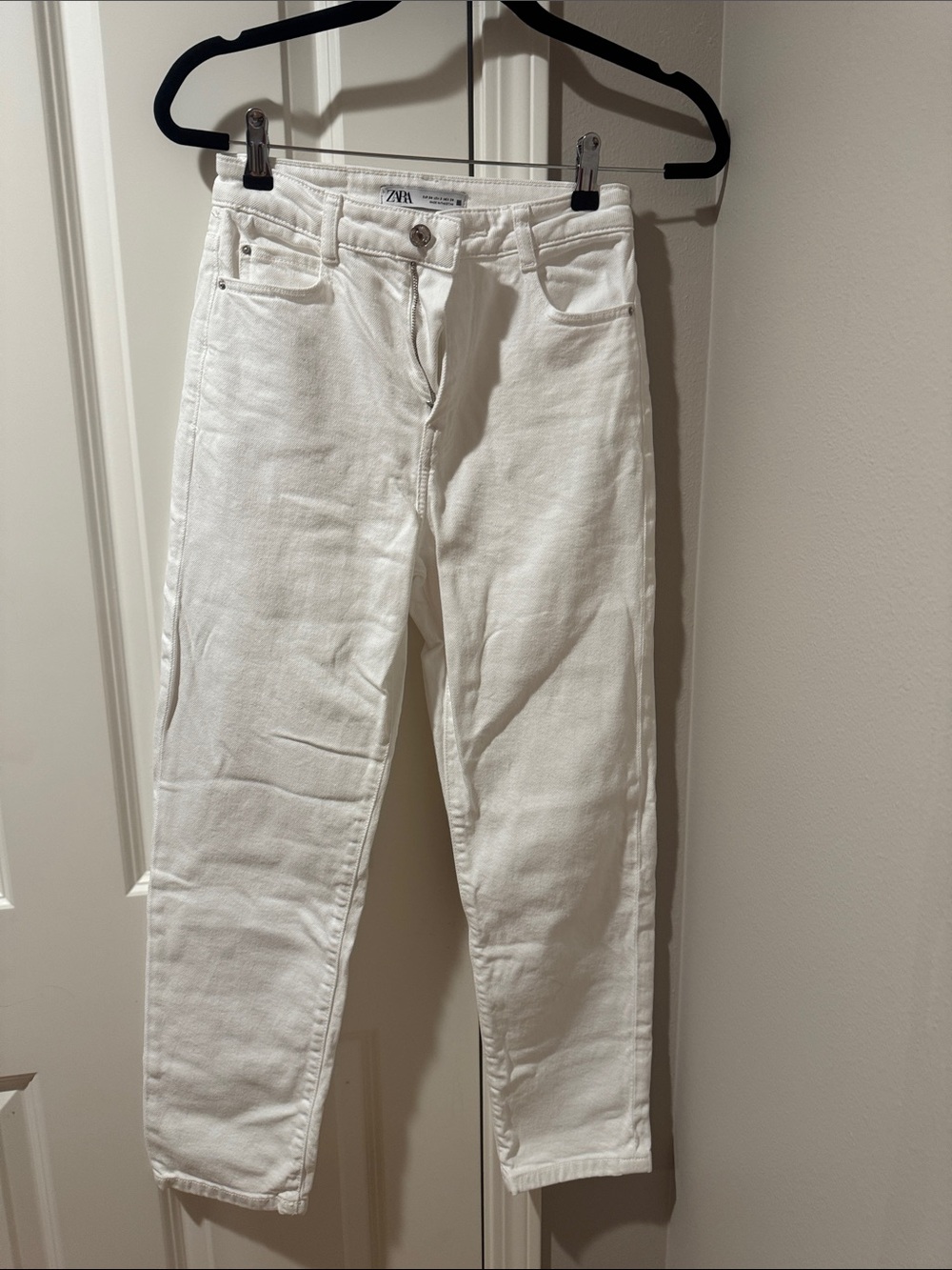 Zara White Straight-Leg High-Rise Jeans